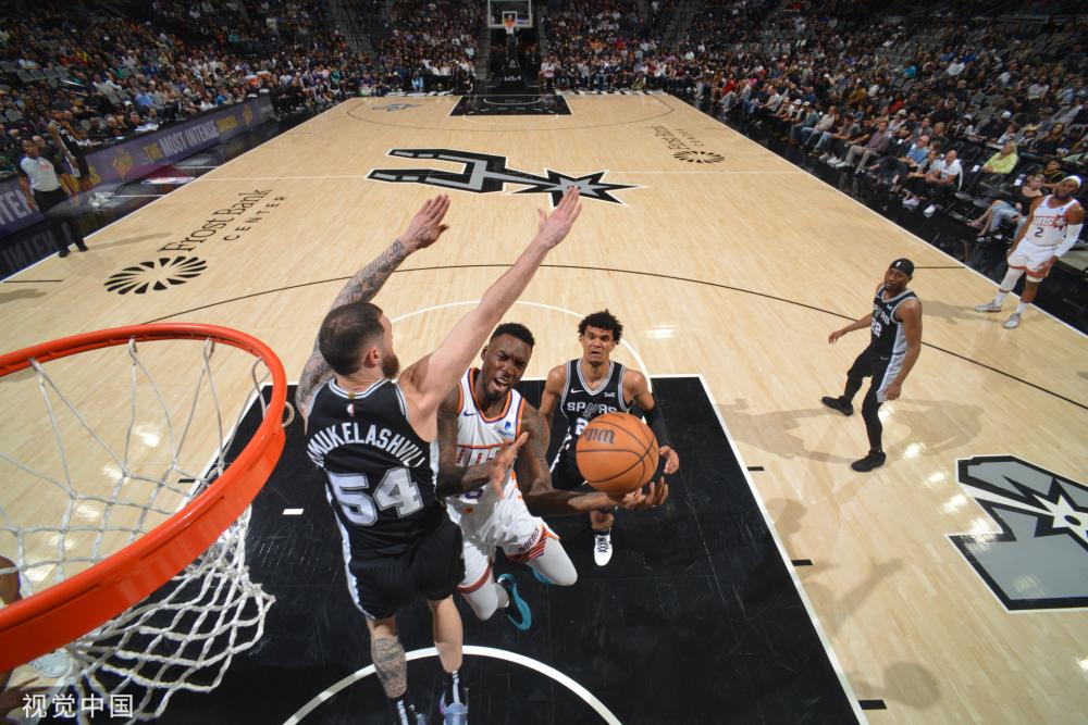 而B队则通 而B队则通