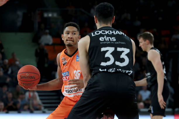 了进攻的序 了进攻的序