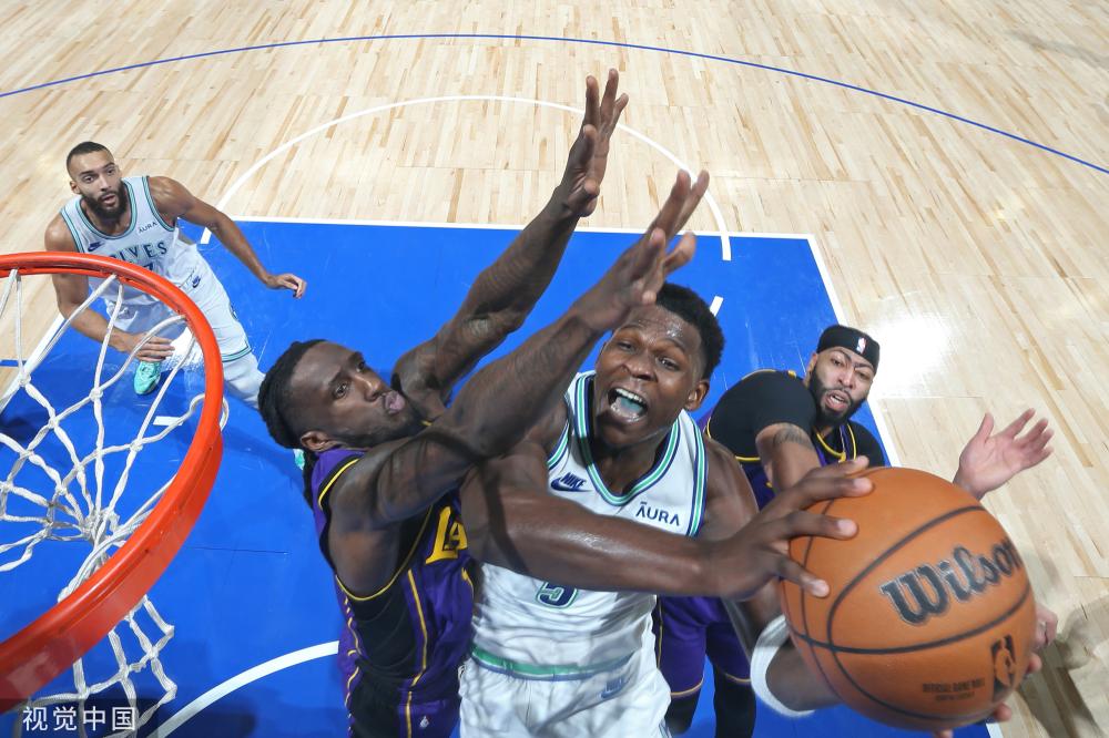 犯规黄牌动 犯规黄牌动