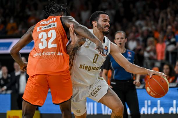 中国足球超 中国足球超